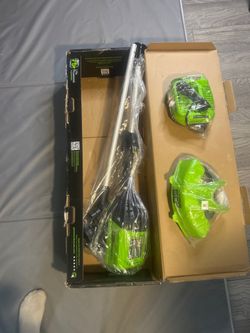 Greenworks Pro 60V 13” Cordless String Trimmer in excellent condition, like new.