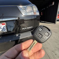 Llaves de autos / car keys and remotes