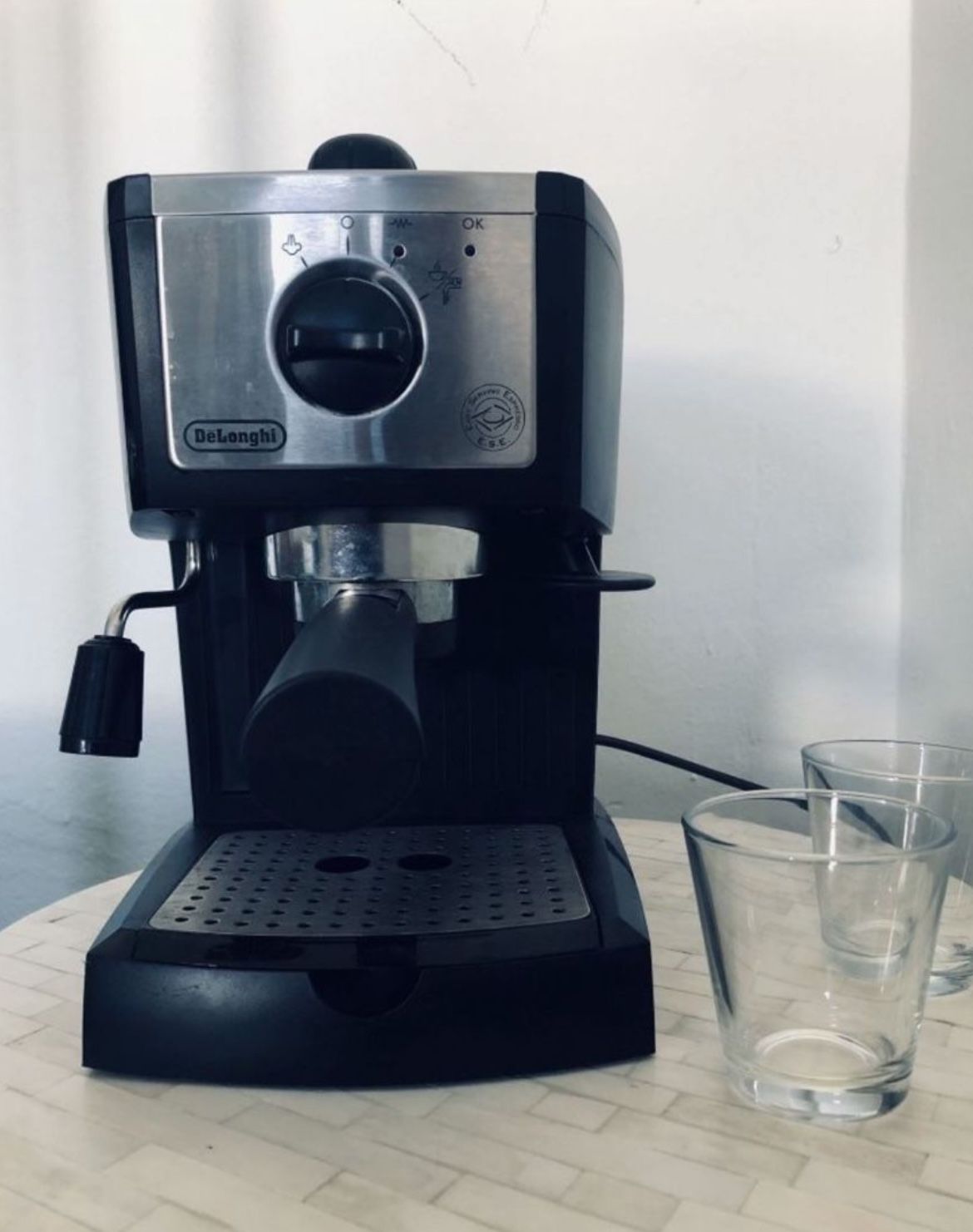 DeLonghi Coffee Maker 