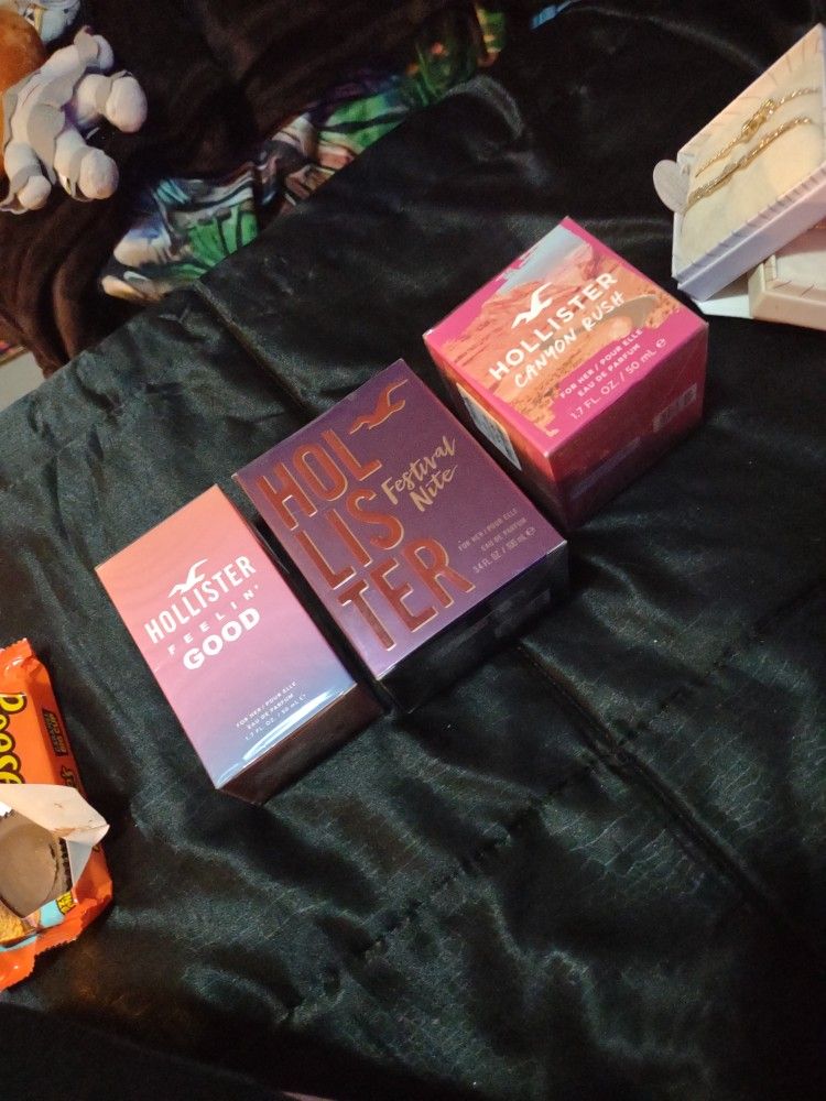 Hollister Perfume