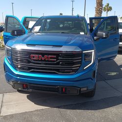 2023 GMC At4