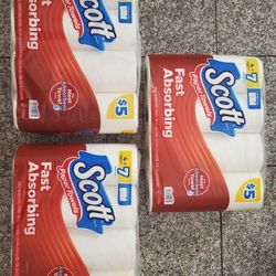 3 Packs Of Scott Paper Towels