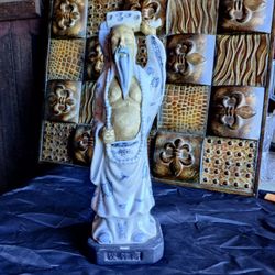 CHINESE PORCELAIN STATUE 