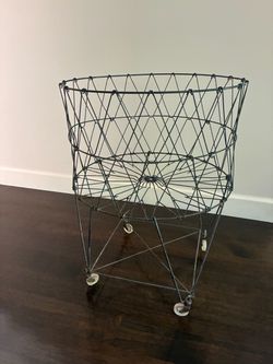 Vintage allied folding collapsible wire laundry basket