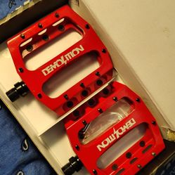 demolition trooper Pedals BMX