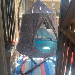Hanging Tent With Mattress 