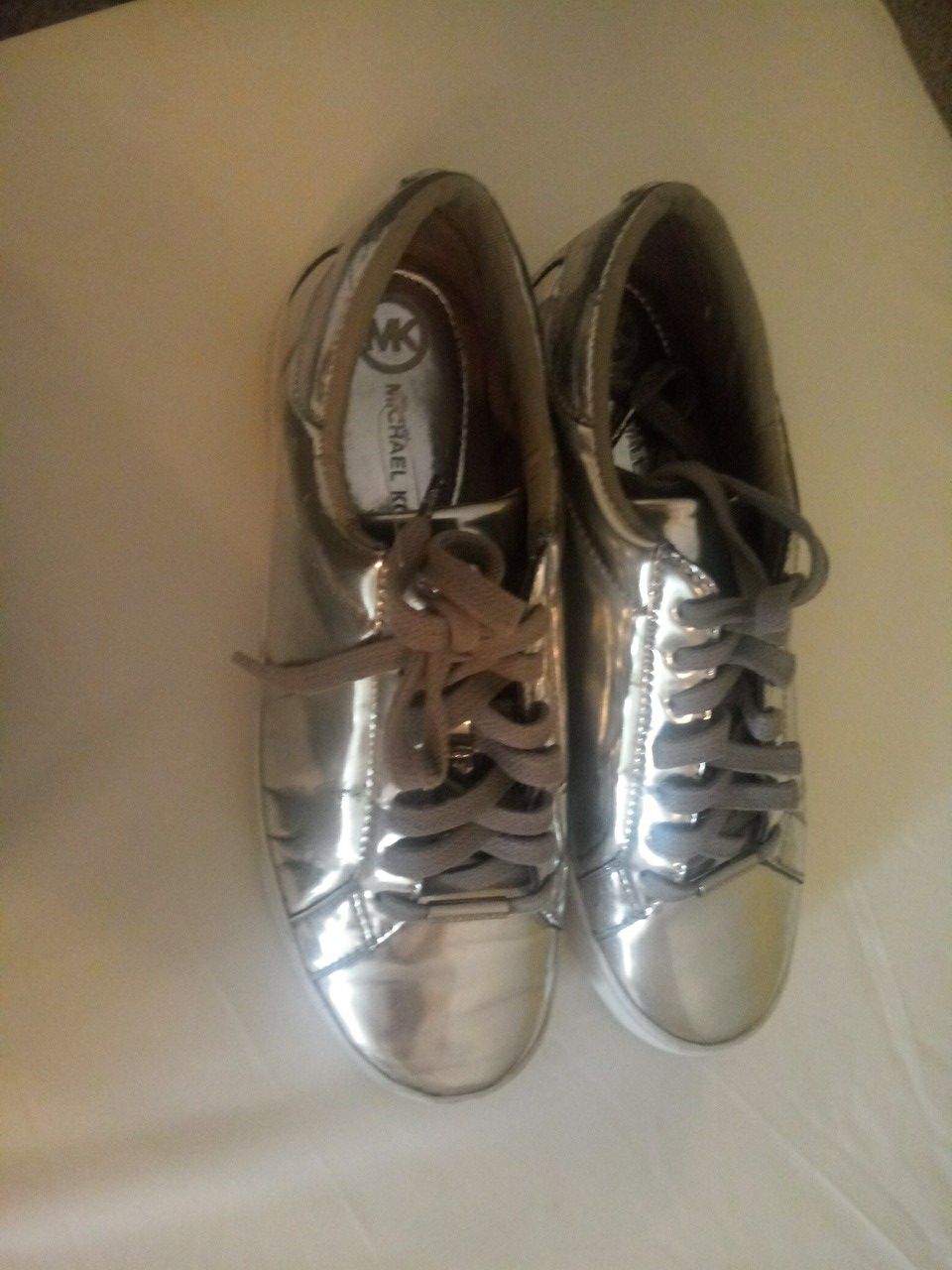 Authentic Michael Kors shoes size 7 in good condition