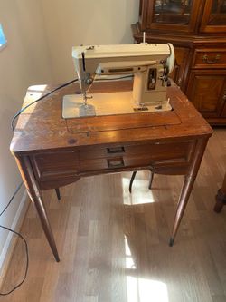 Vintage Singer Sewing Machine