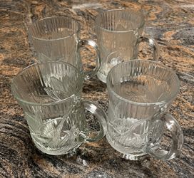 4 Glass Cups 