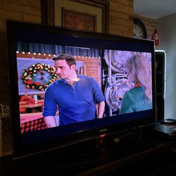 Samsung 52” TV – Great Condition
