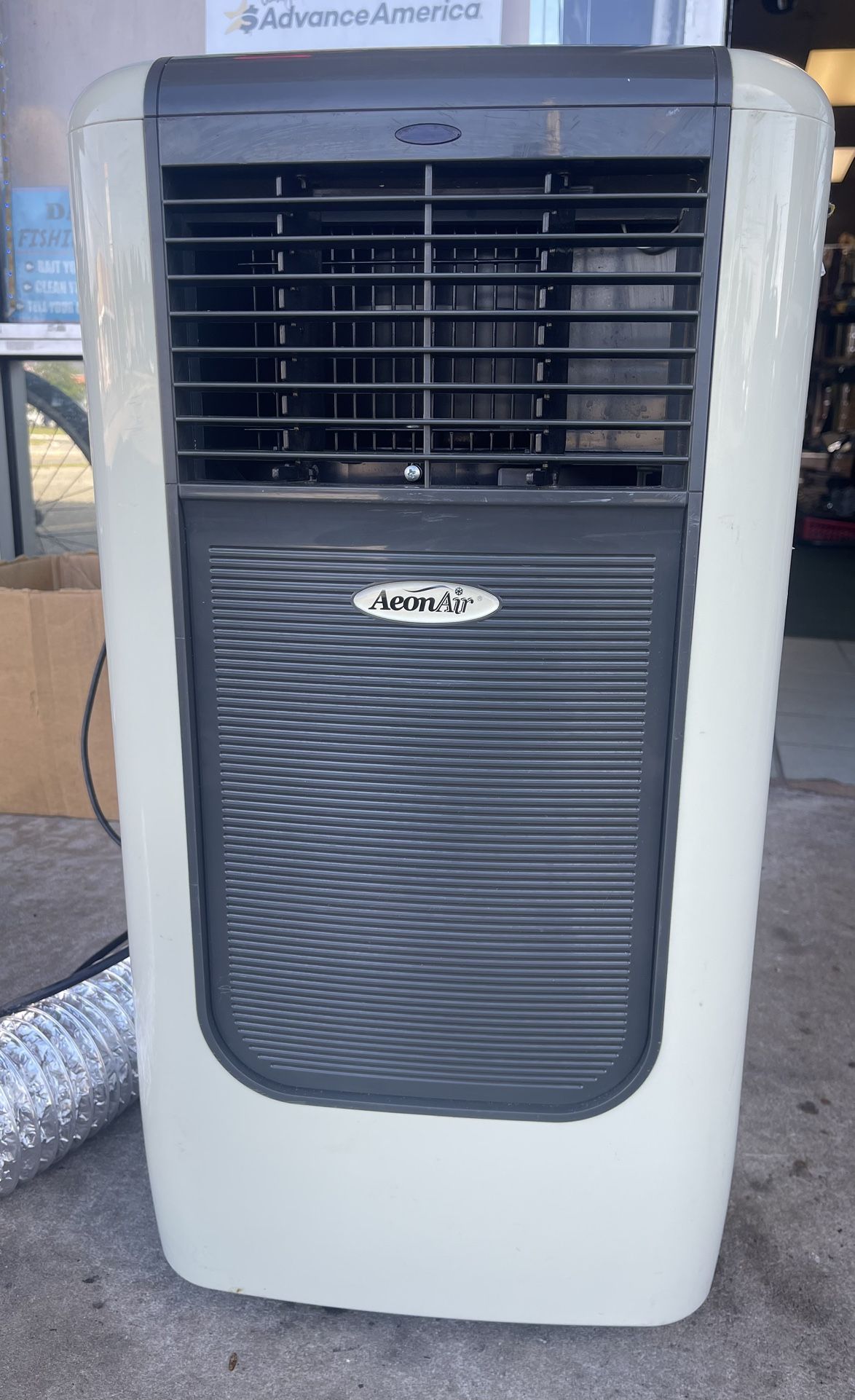 Air conditioner / portable AeonAir 8,000-BTU 200-sq ft cooling range 115-volt power