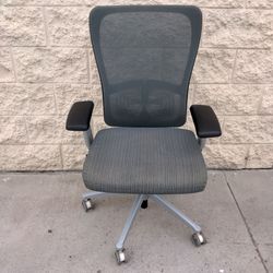 Haworth zoody $ 160