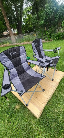 Excellent condition foldable chairs