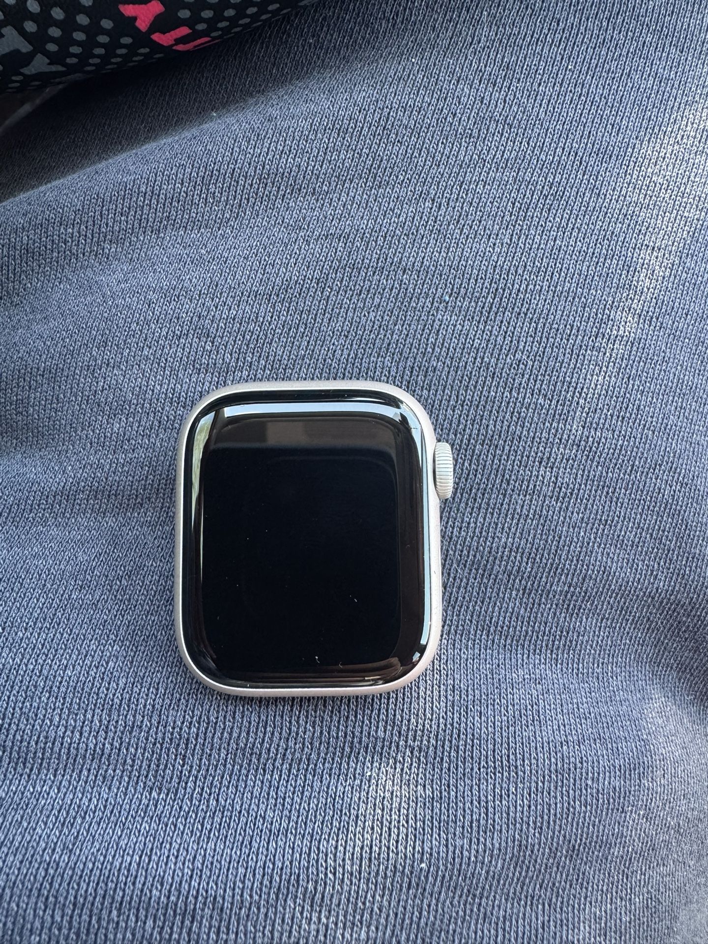 Apple 7 Series Watch