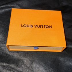 LV men’s wallet 