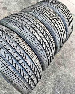 225/50/18 Bridgestone Selling a set of 4 tires in excellent condition š«”