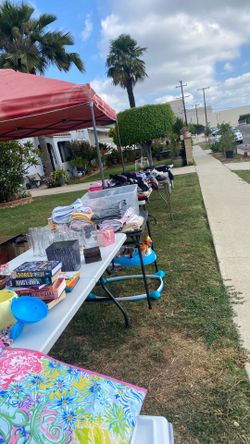 Moving sale