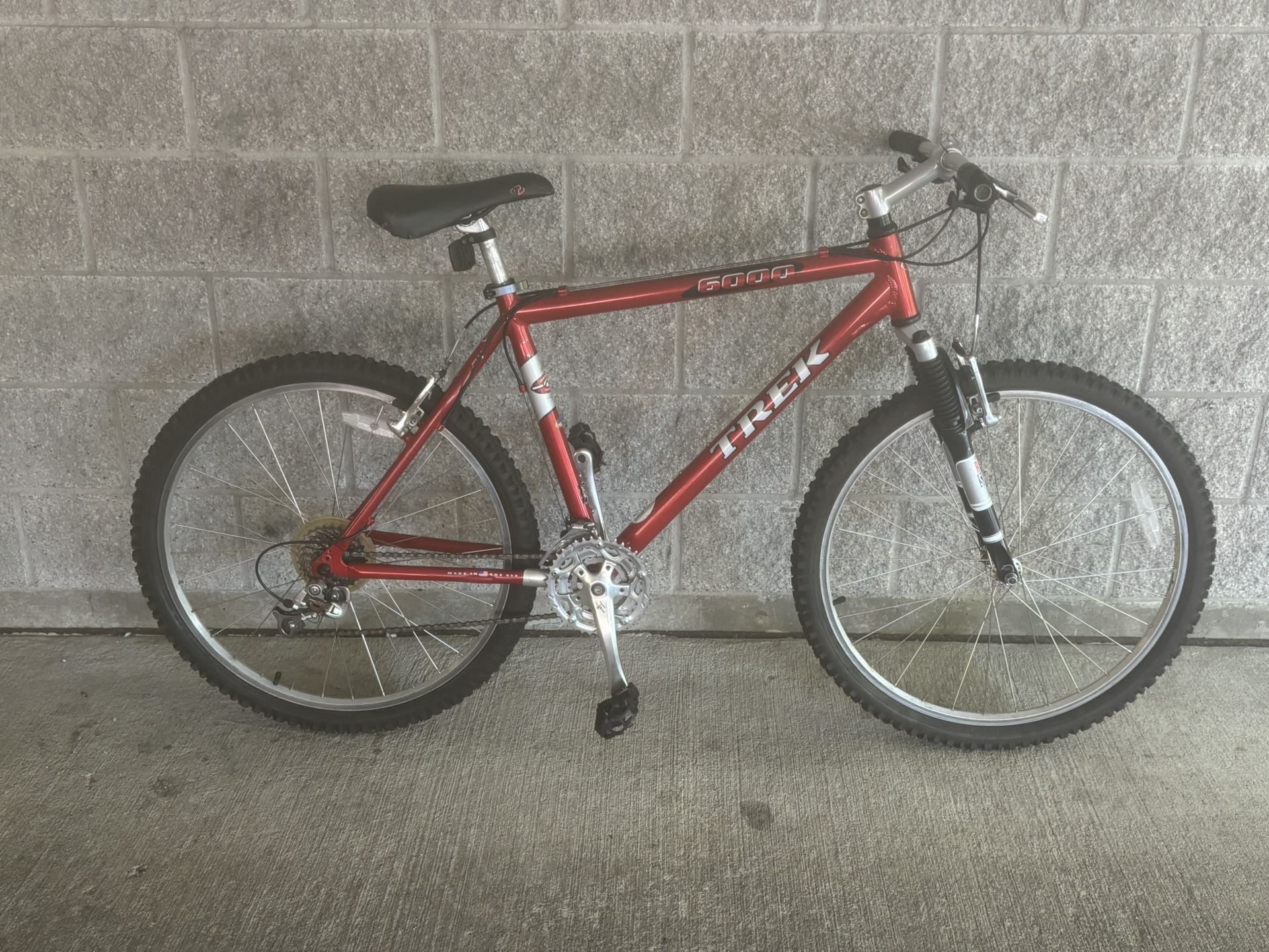 Trek 6000 mountain bike.