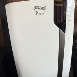 De'Longhi Portable Air Conditioner, Dehumidifier, Fan, Quiet Noise 14,000 BTU