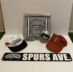 SPURS Caps, Sign and Hoop Set