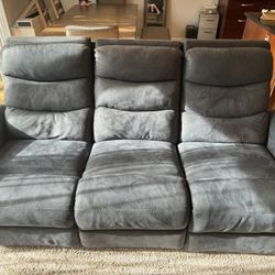 Reclining sofa