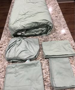 Bed in a bag mint color