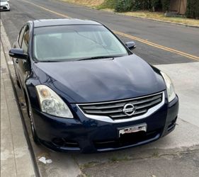 Nissan Altima 2011