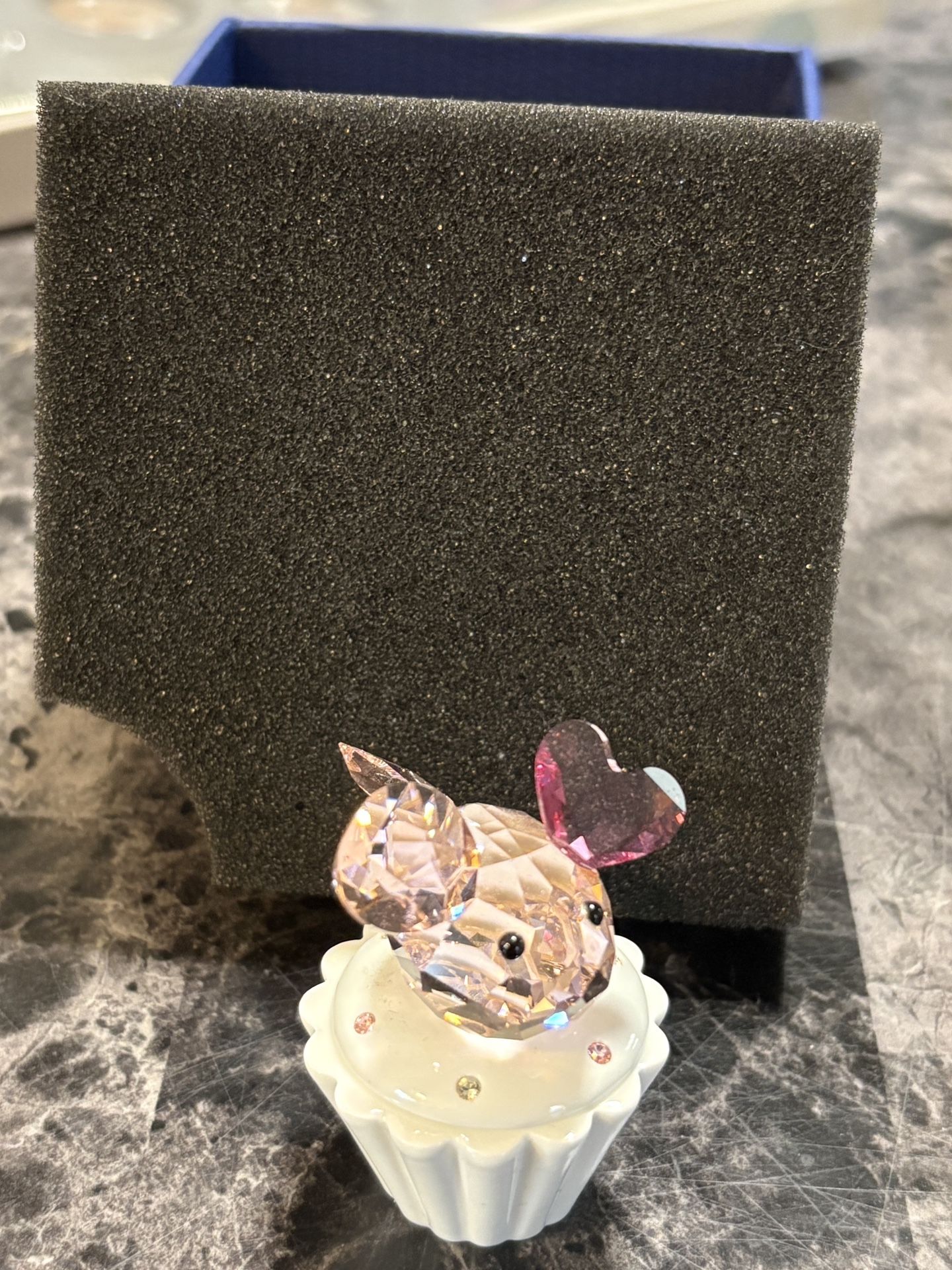 Swarovski crystal mouse cupcake