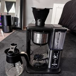 Ninja hot & Iced Coffee Maker