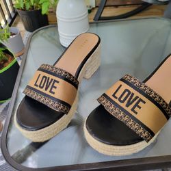 Sandles