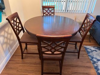Round Wood Dining Table Set
