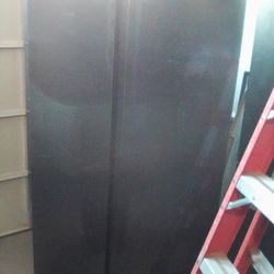 Samsung Refrigerator 200$