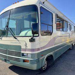 1995 Residency by Thor 35ft class A 71k original miles clean title 