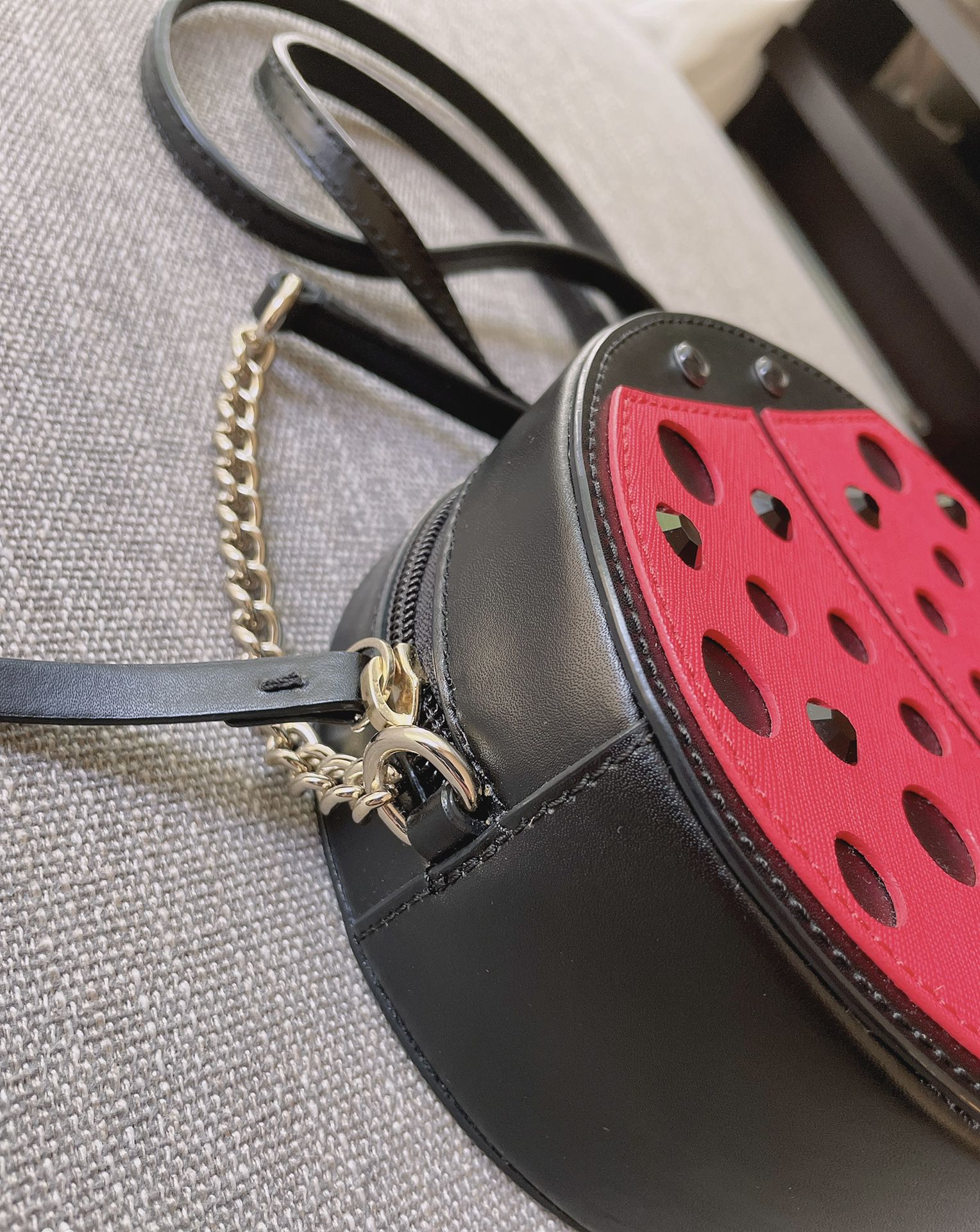 NWT AUTHENTIC Disney X Kate Spade Alice In Wonderland Crossbody for Sale in  Upland, CA - OfferUp