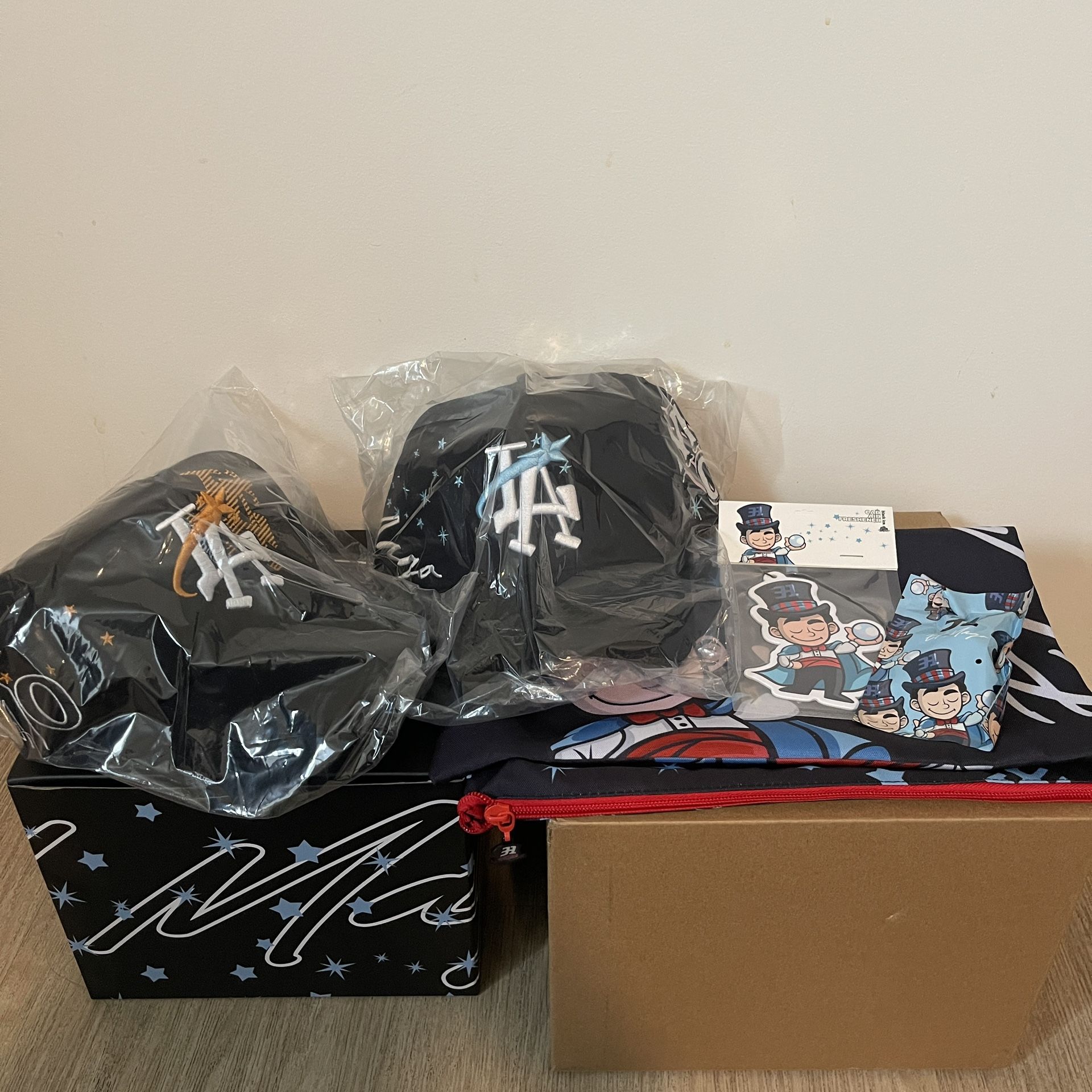 31 Hats “Magic Club” & “De East La”