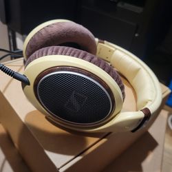 Sennheiser Headphones HD 598 New Earpads Replaced