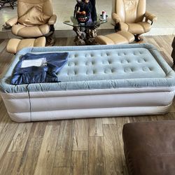 SOUNDASLEEP  Inflatable  Mattress 