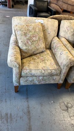 (In store) Floral tan armchair chair