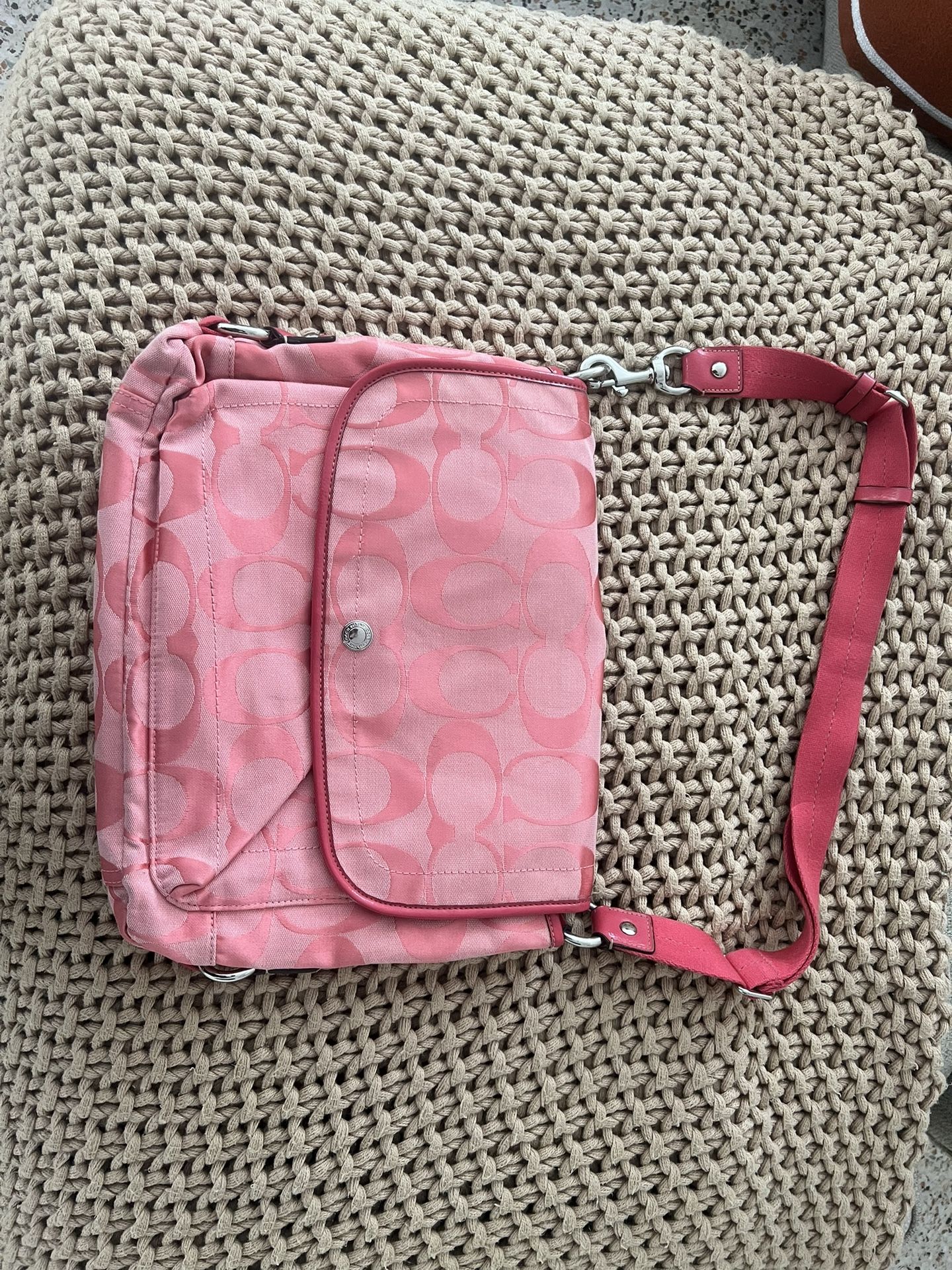 Vintage pink Coach Signature Canvas Flap messenger Bag
