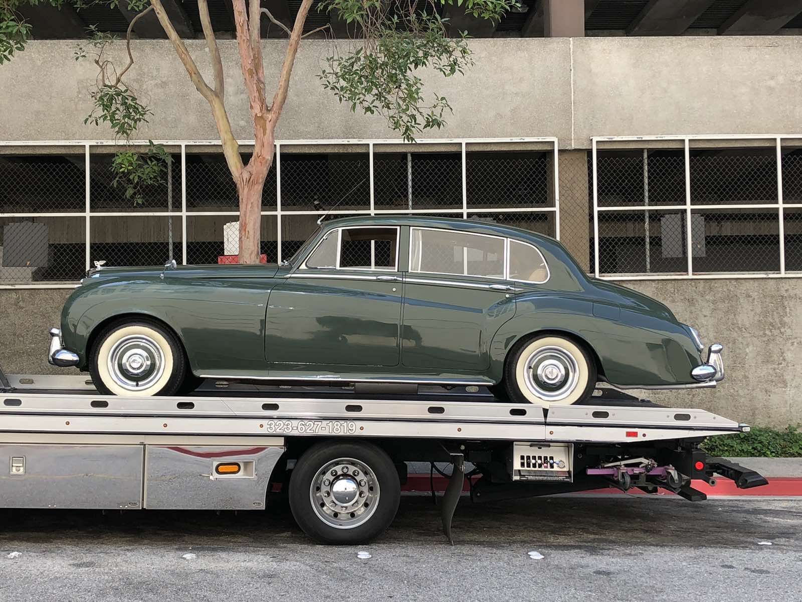 VINTAGE CAR COLLECTOR BUYS CLASSIC CARS! for Sale in Glendale, CA OfferUp