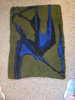 MCM Abstract Latch Hook