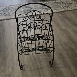 Wire Magazie Rack