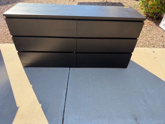 $20 DRESSER, BLACK IN COLOR, SOME SCRATCHES