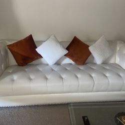 Large Luxury White ~ 8ft Sofa 