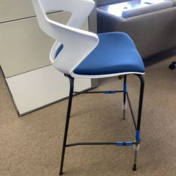 white/blue high chair