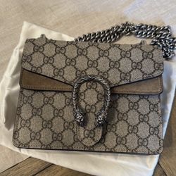 Gucci Dionysus Shoulder Bag