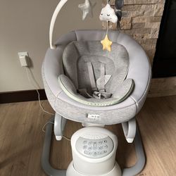 Graco swing- Almost new