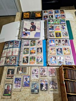LARGE LOT OF UNGRADED BASEBALL CARDS, CARDS ARE FROM THE LATE 80'S - EARLY 90'S MLB ALL IN GREAT CONDITION!