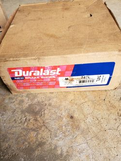 Duralast 747L brake shoes new