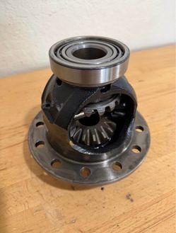 Toyota 8.4 Rear Differential OEM New Carrier/Open NON LSD